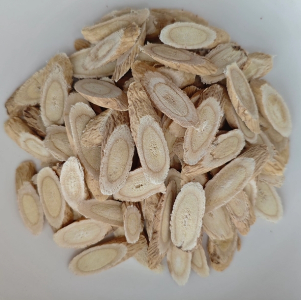 Cómo se utiliza la raíz de astrágalo en la medicina herbal tradicional china